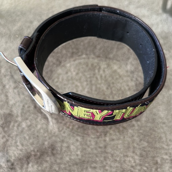 Ehhhh What’s Up Doc ? - Picture 2 of 5